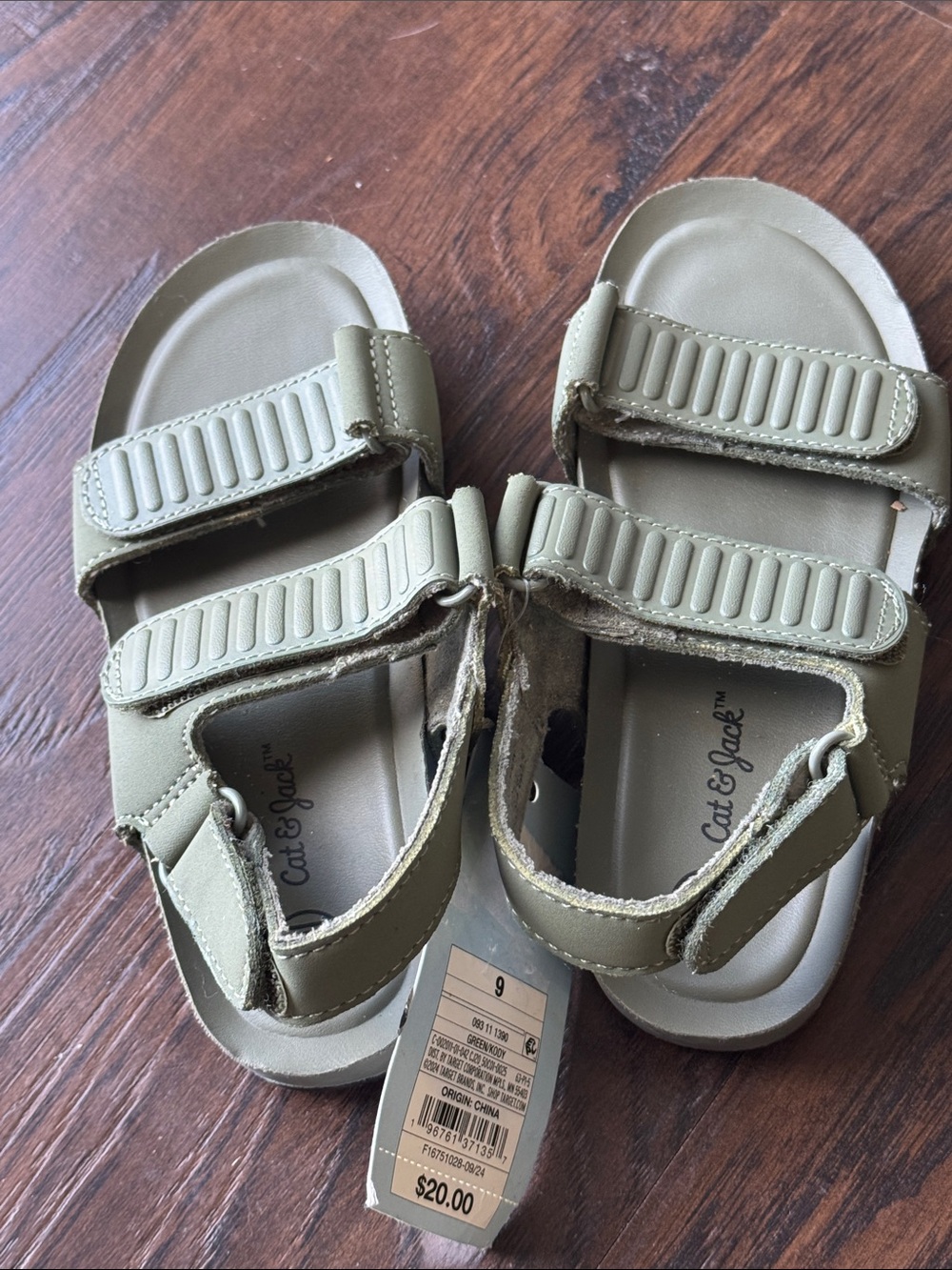 Cat & Jack Olive Sport Sandals with Adjustable Straps - Picture 2 of 5